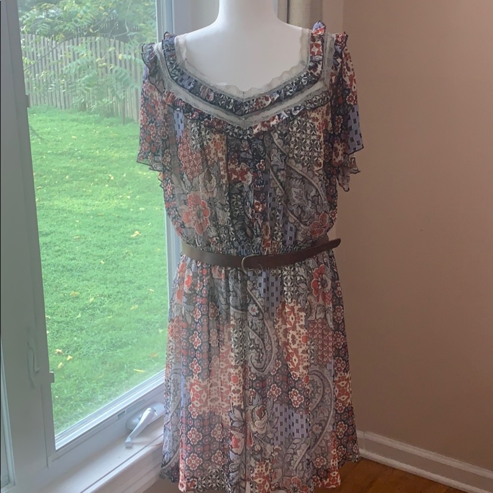American Rag Cie pattern dress with belt on